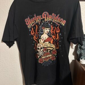 Harley-Davidson Black Tee with Vibrant Graphic
